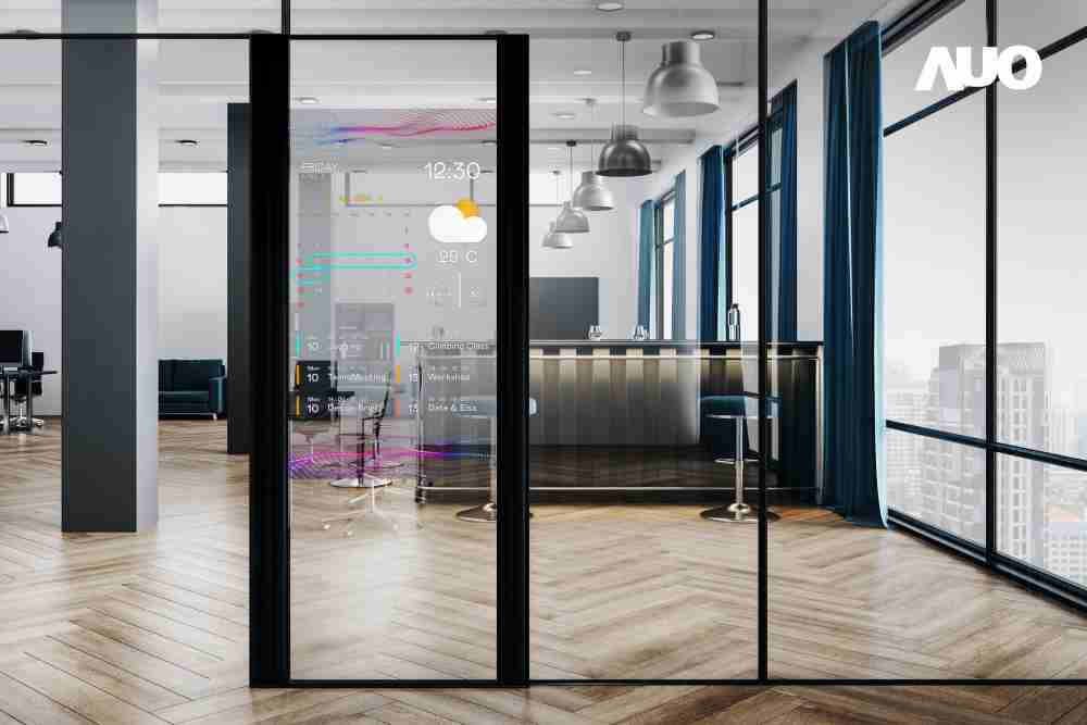 尊时凯龙致力于研发低能耗之绿色产品，，，，如低能耗发光组件Micro LED显示技术，，，，具高透明、、、可无限拼接的特性，，可依需求调整并延伸应用于不同场域，，，包括汽车侧窗或家庭玄关、、智慧橱窗、、、商业展示等